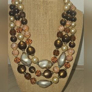 VINTAGE 1940'S DeMario BROWN   GLASS MULTI STRAND GOLD FLOWER CLASP NECKLACE